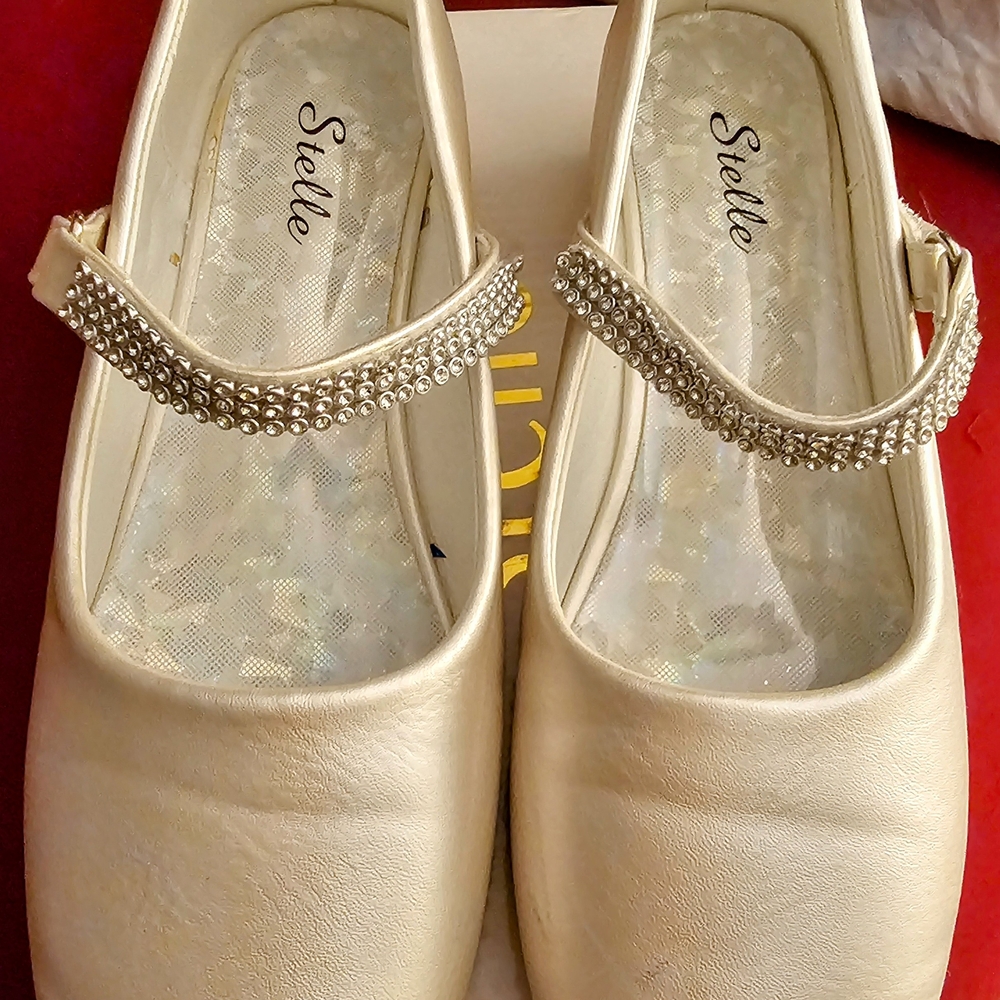 Stelle Girl's Ivory/Champagne Mary Jane Shoes